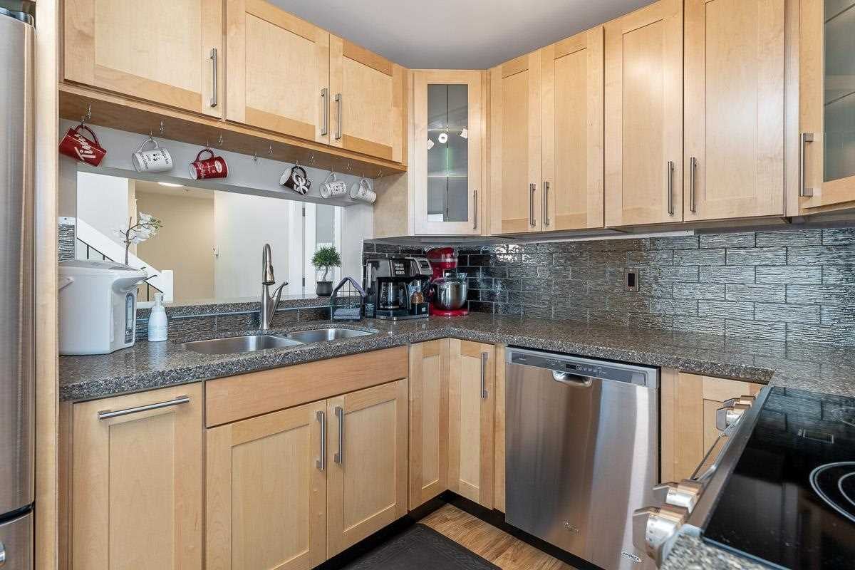 406-2285 Pitt River Rd