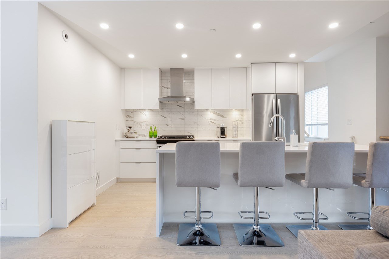 43-3596 Salal Dr
