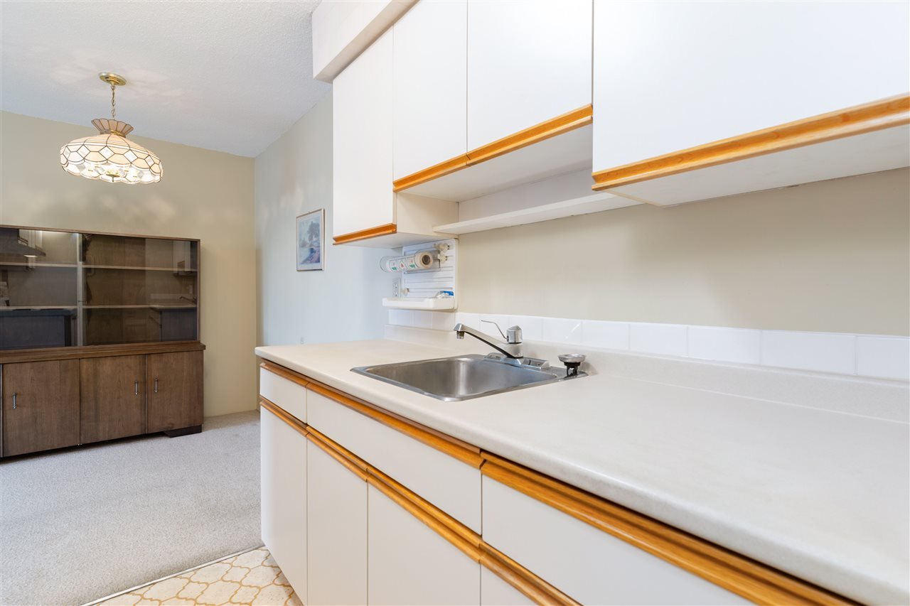 212-1345 Chesterfield Ave