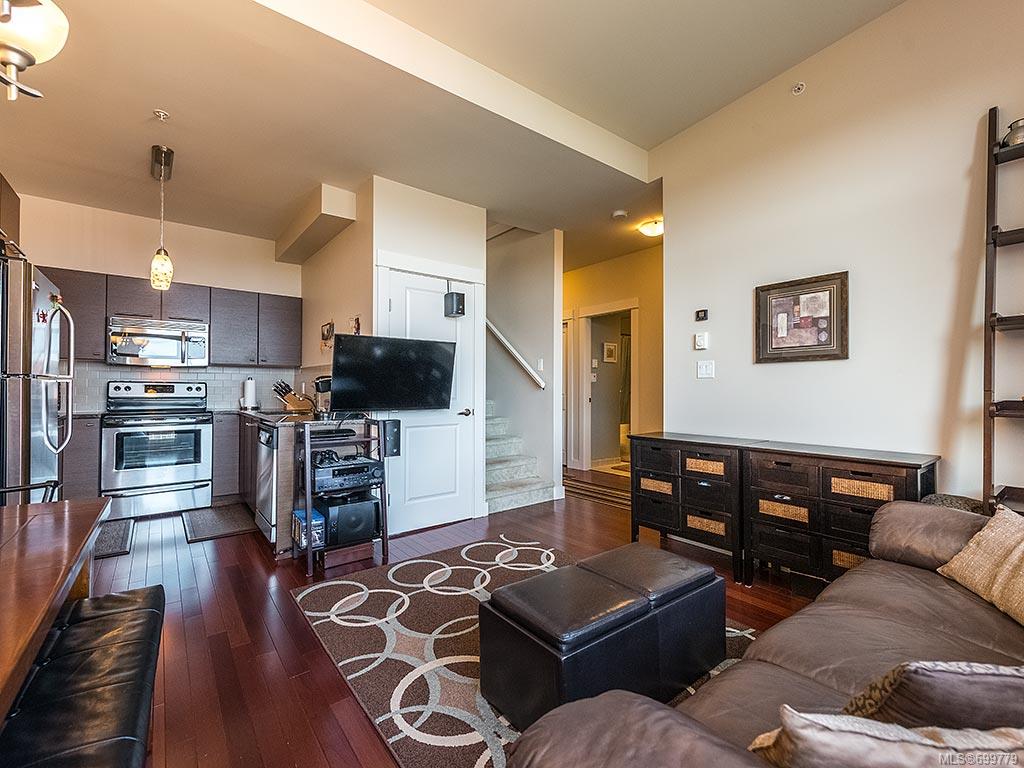 408-1315 Esquimalt Rd