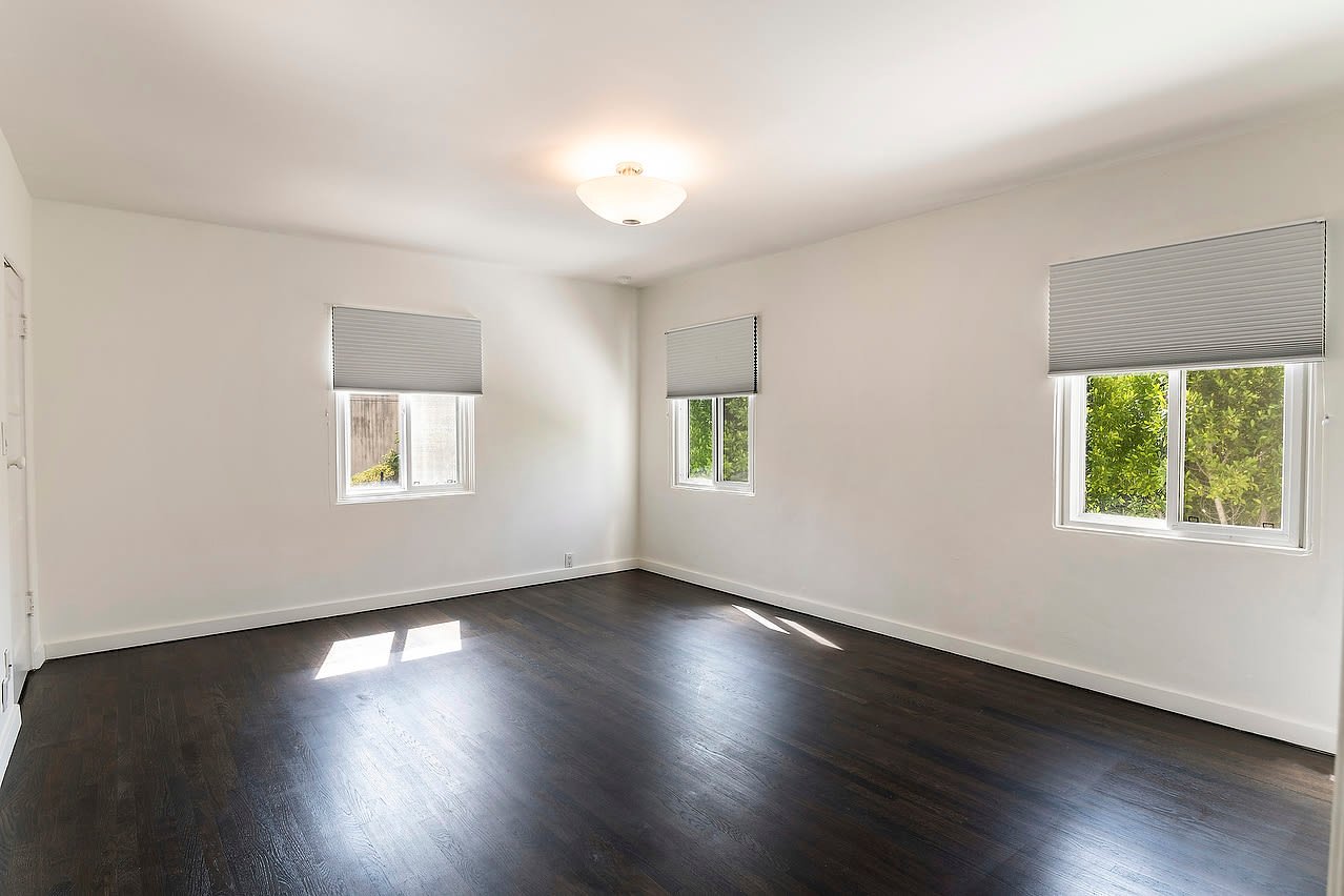 124 S Mansfield Ave