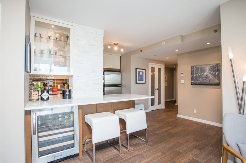 302-4838 Fraser St