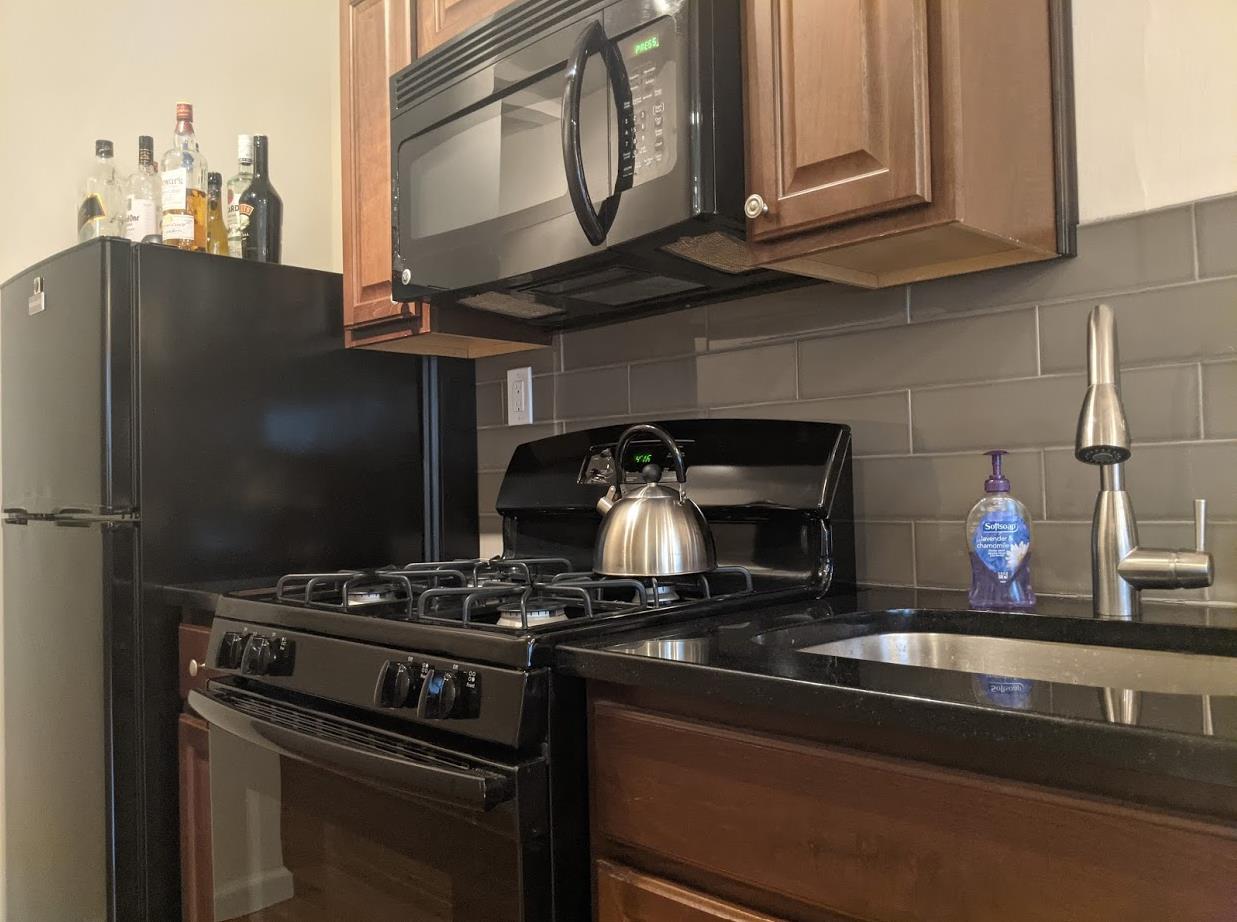 310 Pleasant Avenue, Apt 3