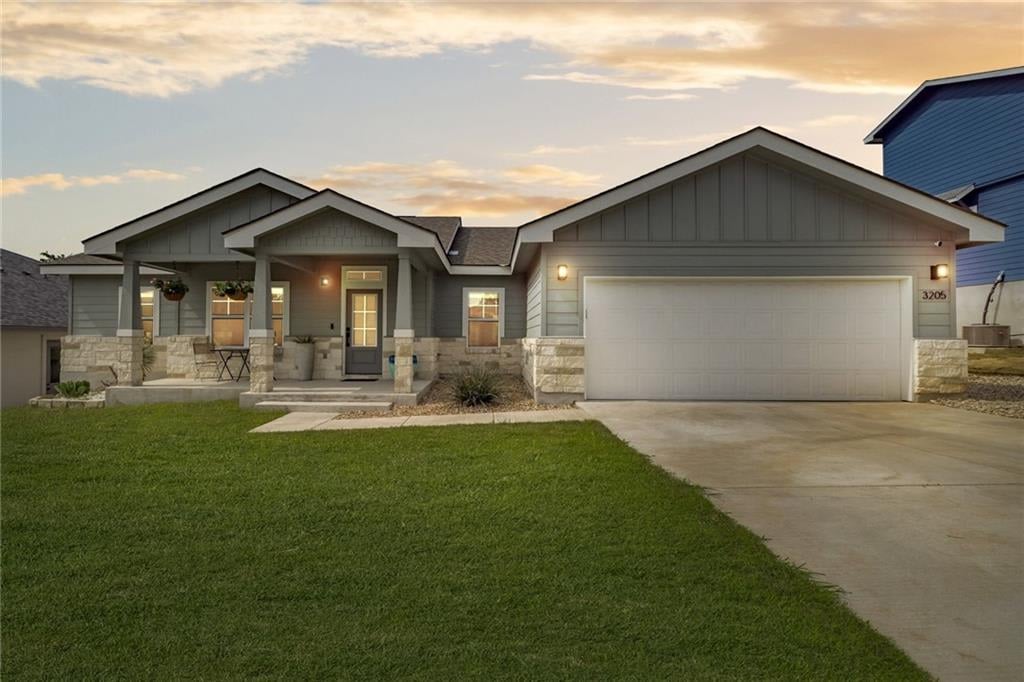 3205 Burnside Cir