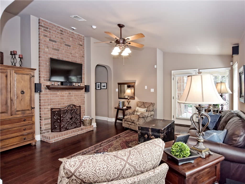 16609 Ennis Trl