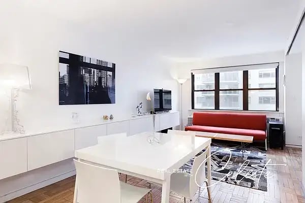 301 East 63rd Street Unit: 5H