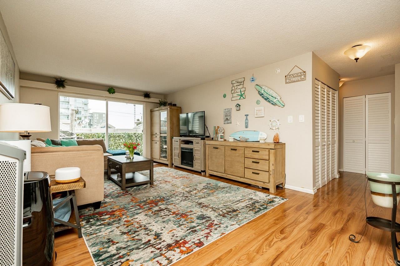 219-550 Royal Ave