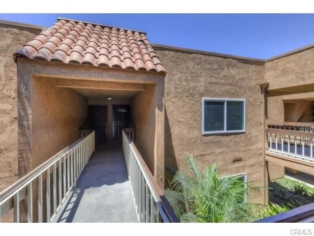 6600 Warner Avenue Unit 20