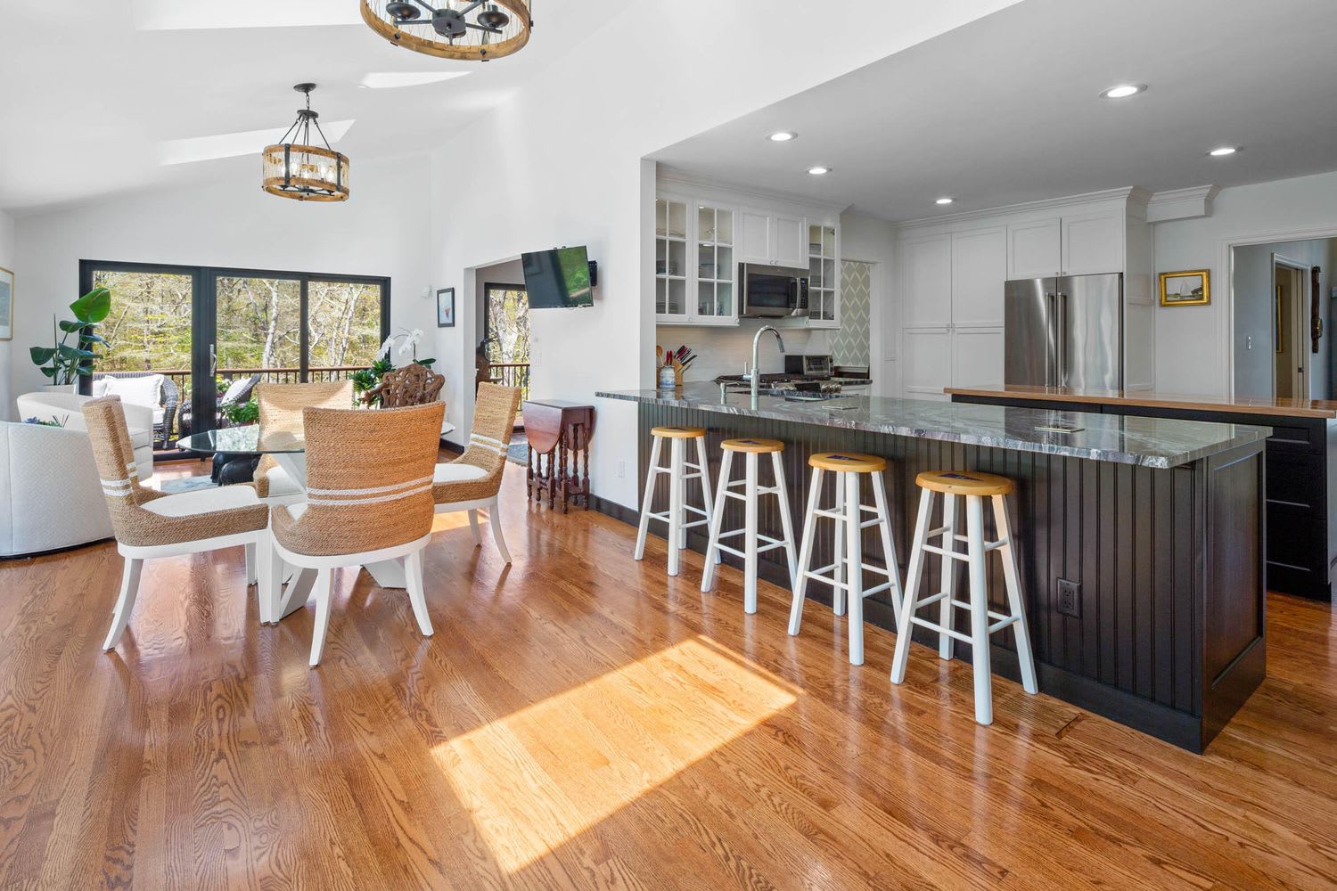 Beautiful Oyster Bay Cape