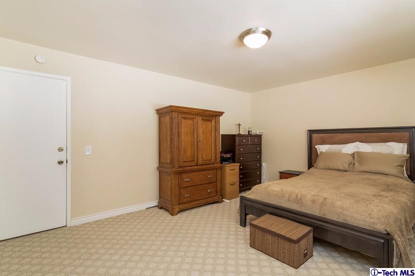247 Crystal Ln