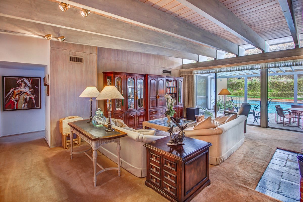 3106 Dona Emilia Dr Studio City, CA