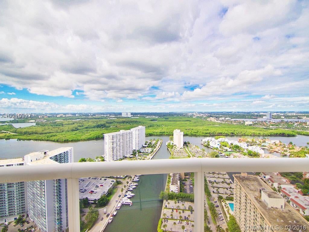 15811 Collins Ave, #1205