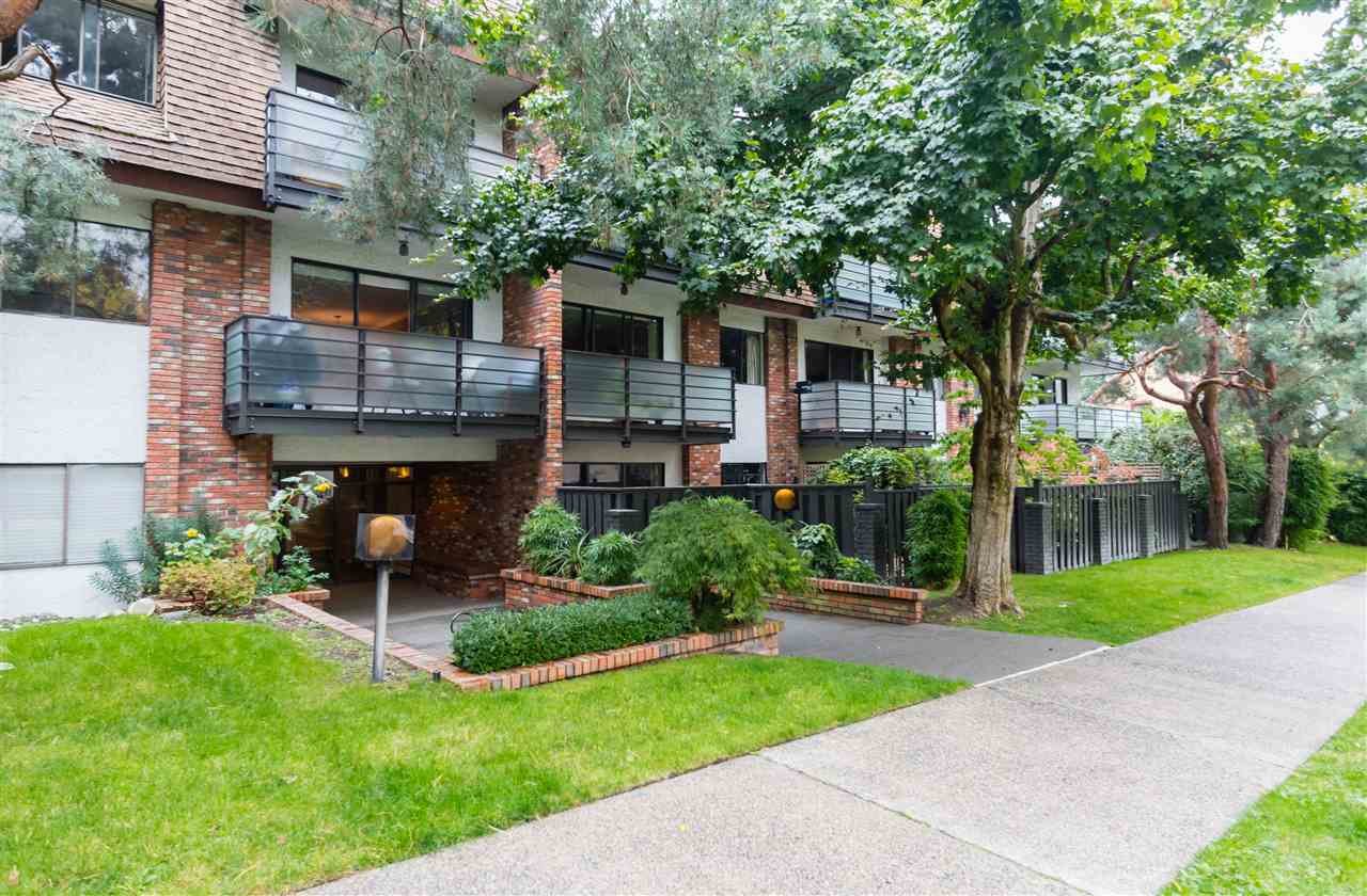 209-1933 W 5th Ave