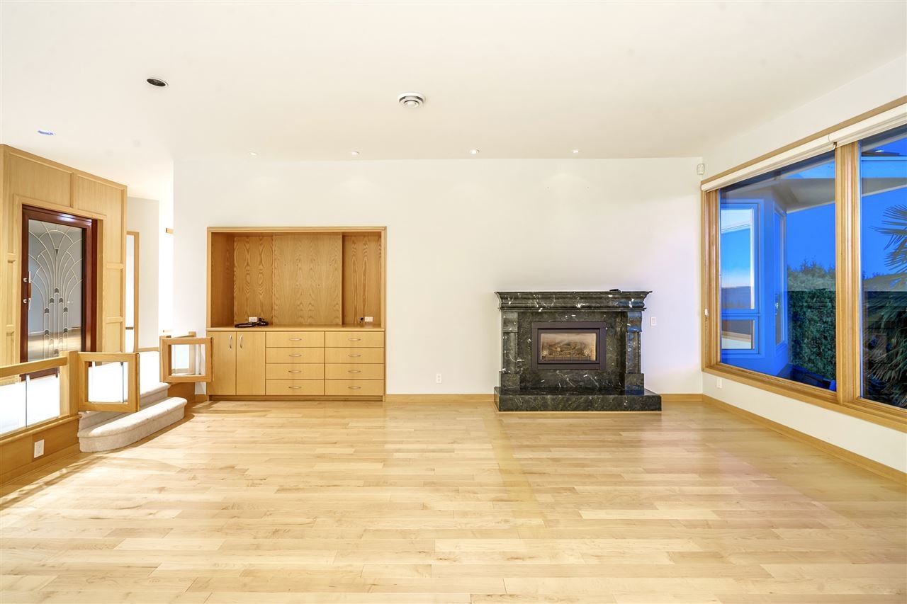 2536 Westhill Dr