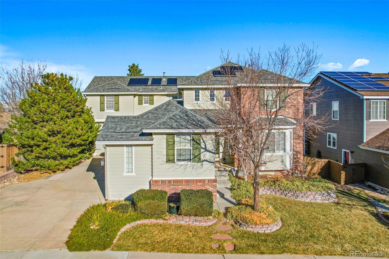2833 Canyon Crest Drive