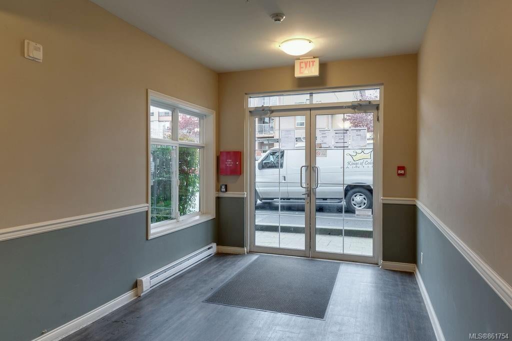 402-821 Goldstream Ave, Langford