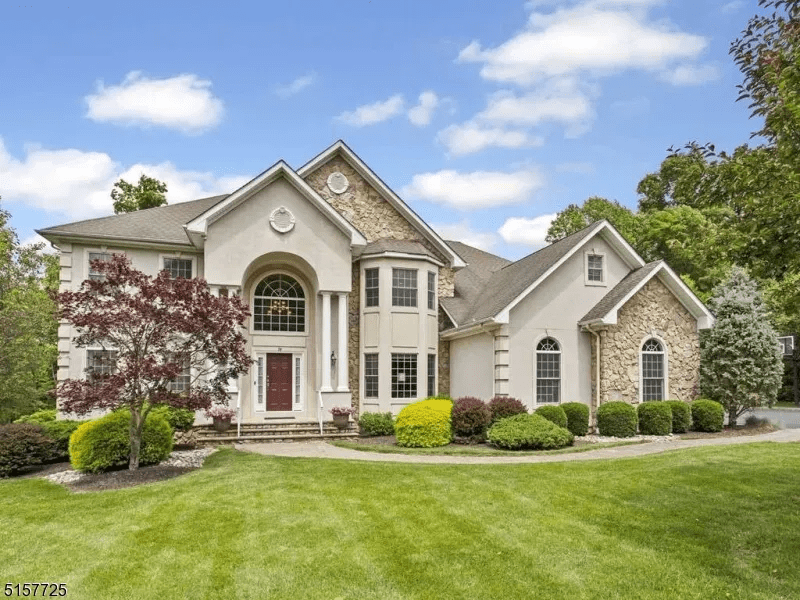 78 Briarwood Dr E