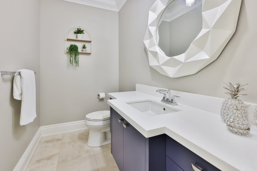 2015 Elmhurst Avenue, Oakville