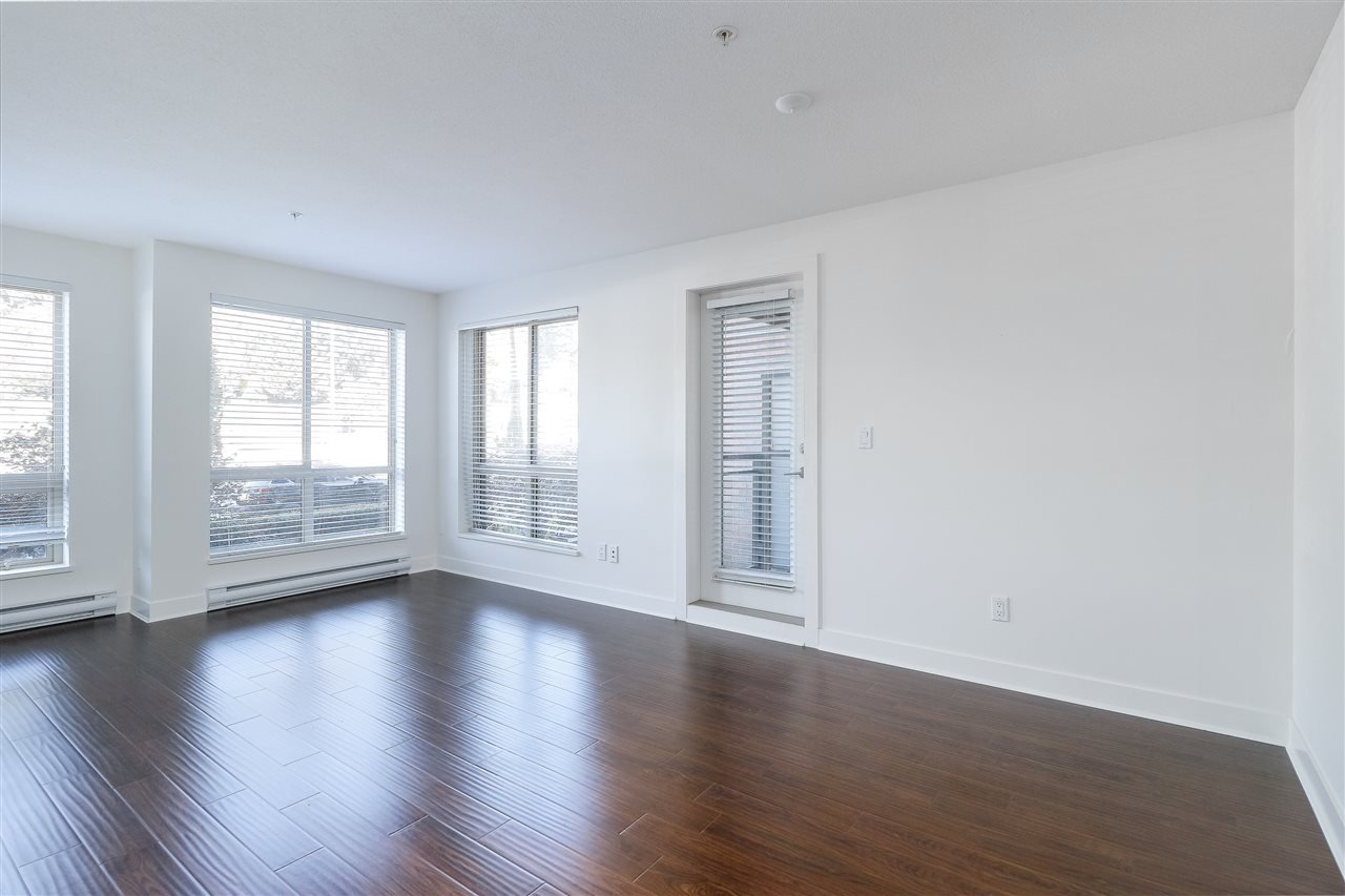 211-500 Royal Ave