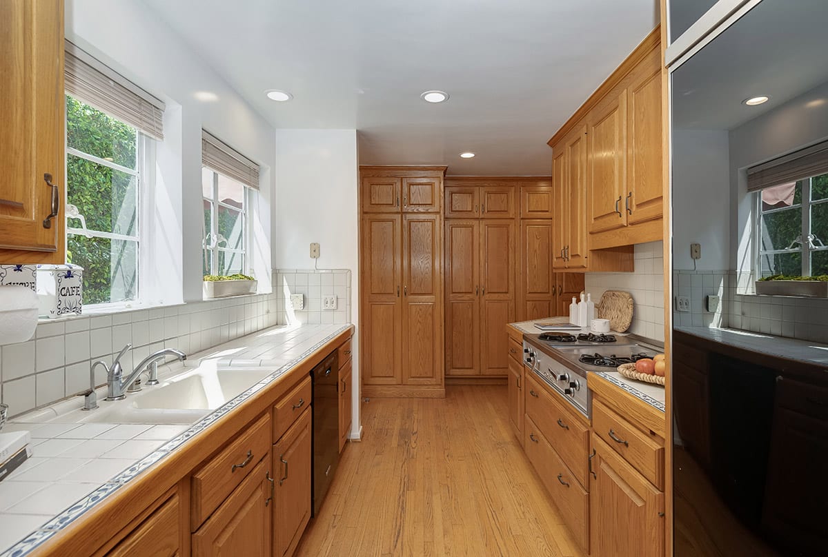 333 S Linden Dr