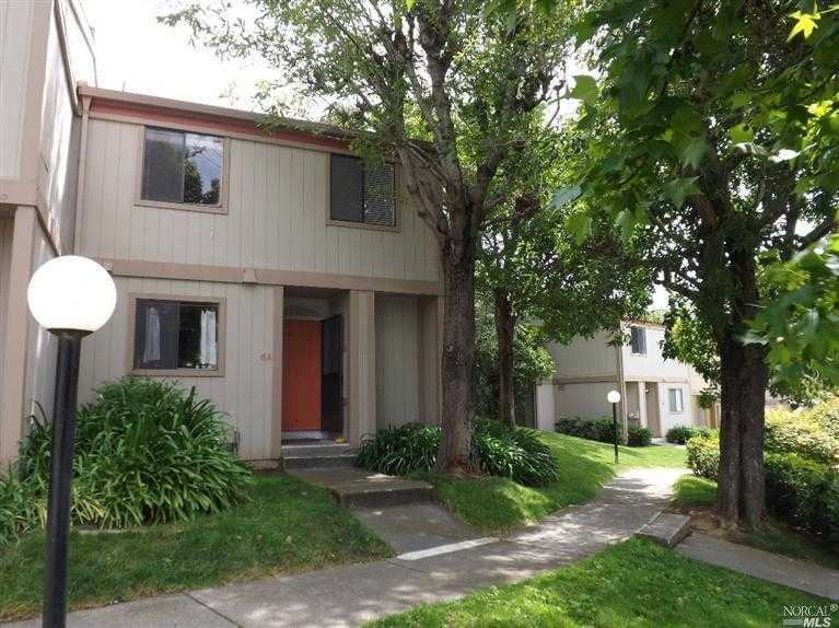 6 Oak Crest Ct Apt A