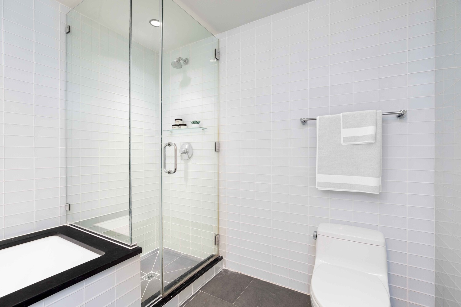 550 West 54th Street, Apt 25F