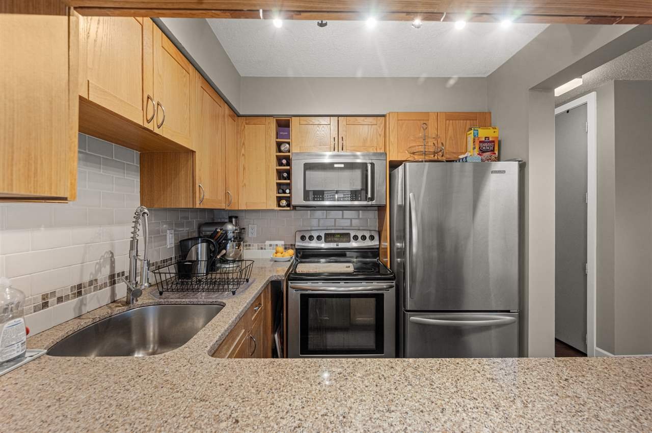 PH6-1827 W 3rd Avenue, Vancouver