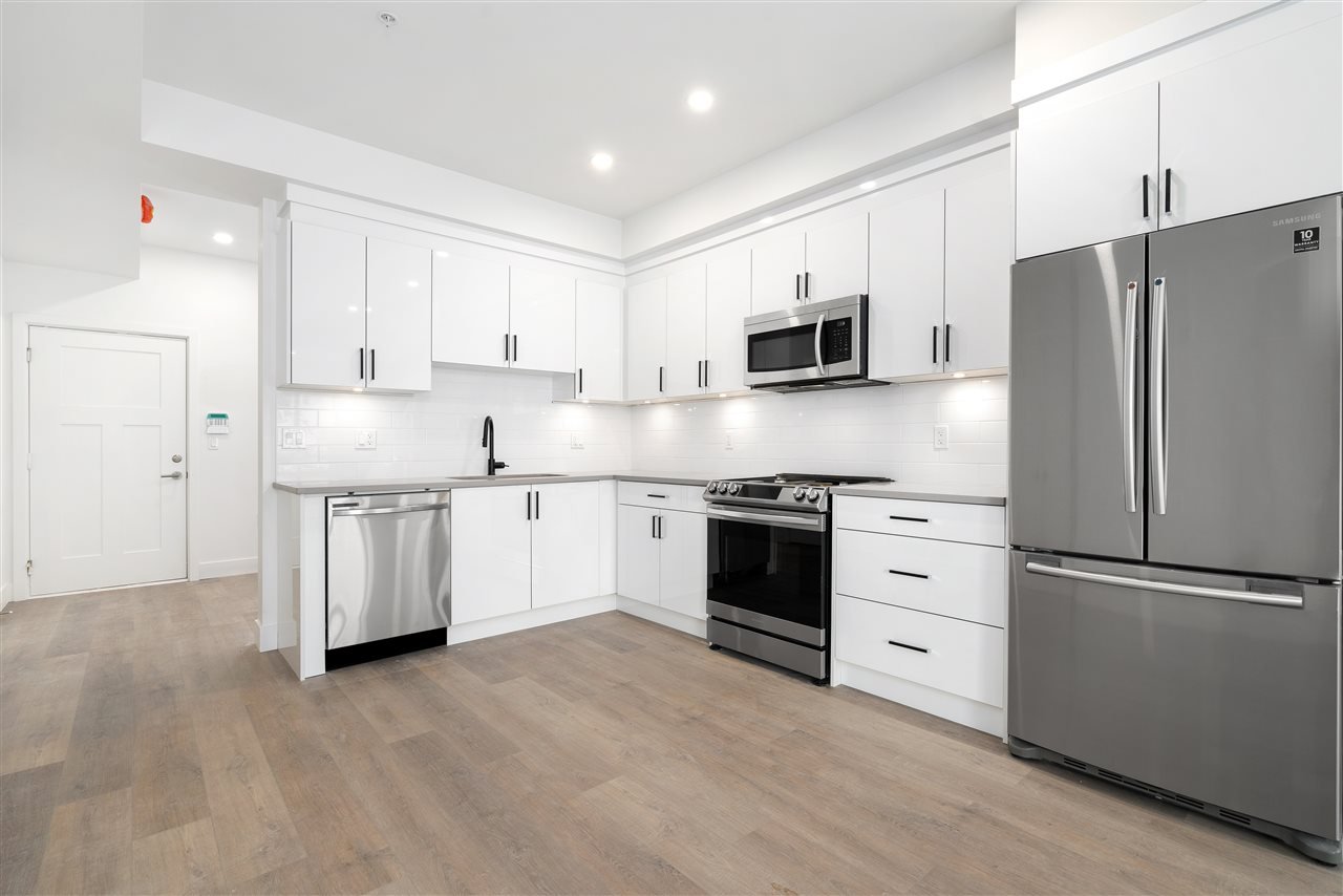 SL24-37830 Third Ave