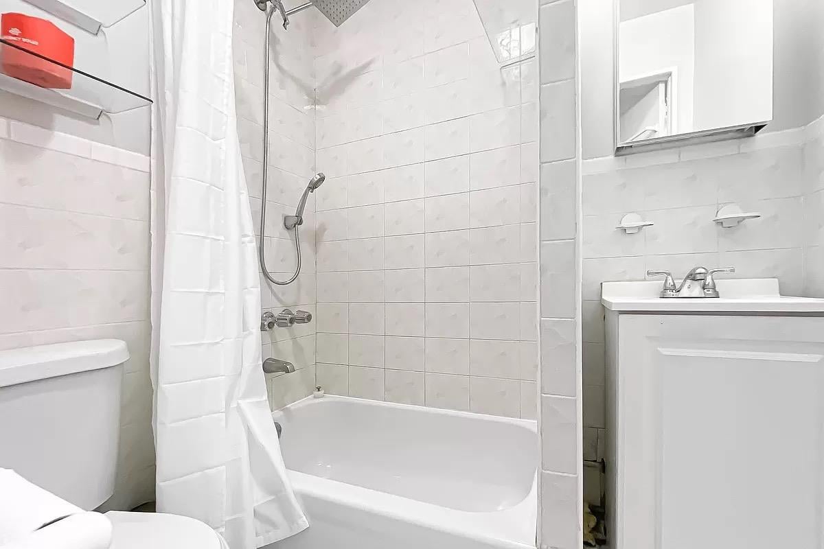 41 Hausman Street, Apt 2