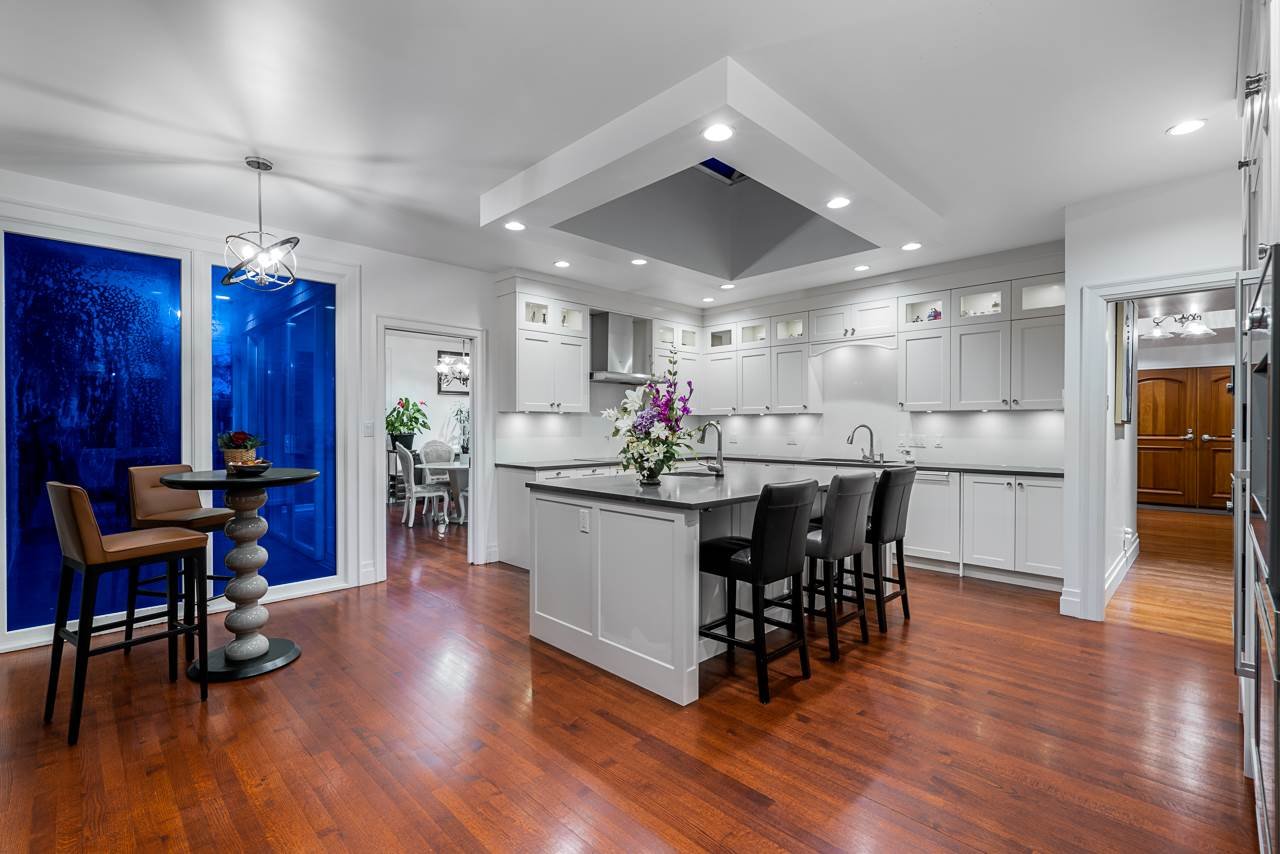 305 Stevens Dr