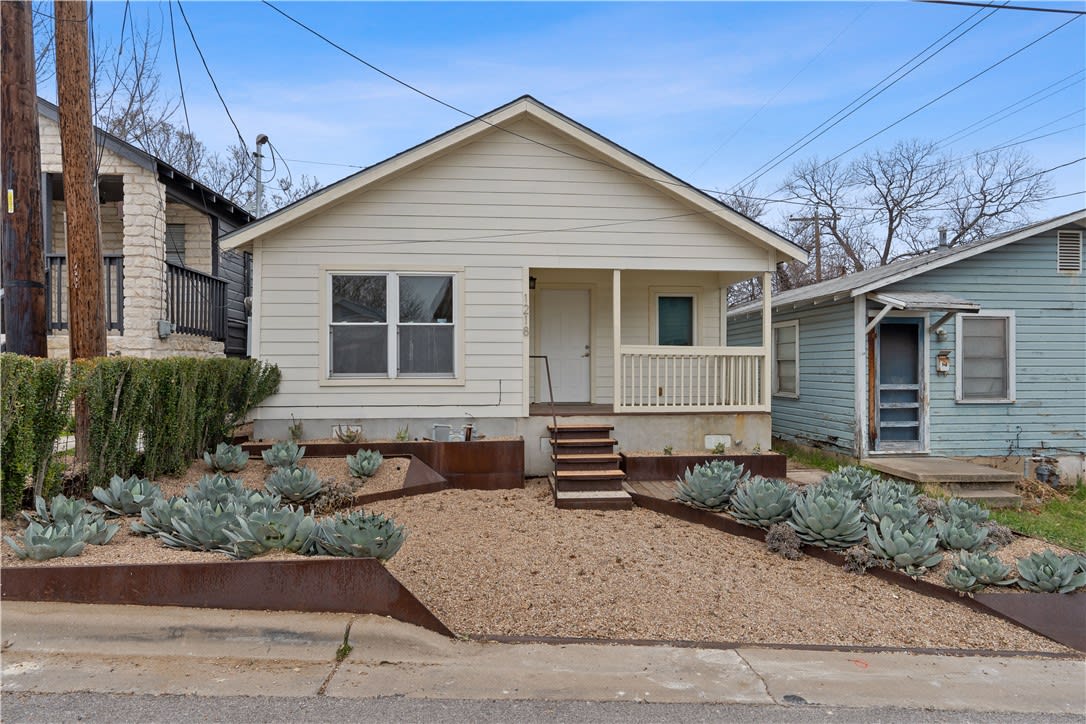 1218 Inks Ave