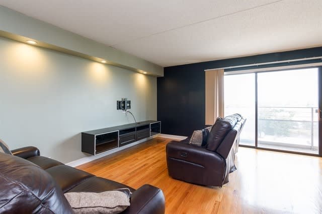 21 Kristin Dr, #1003