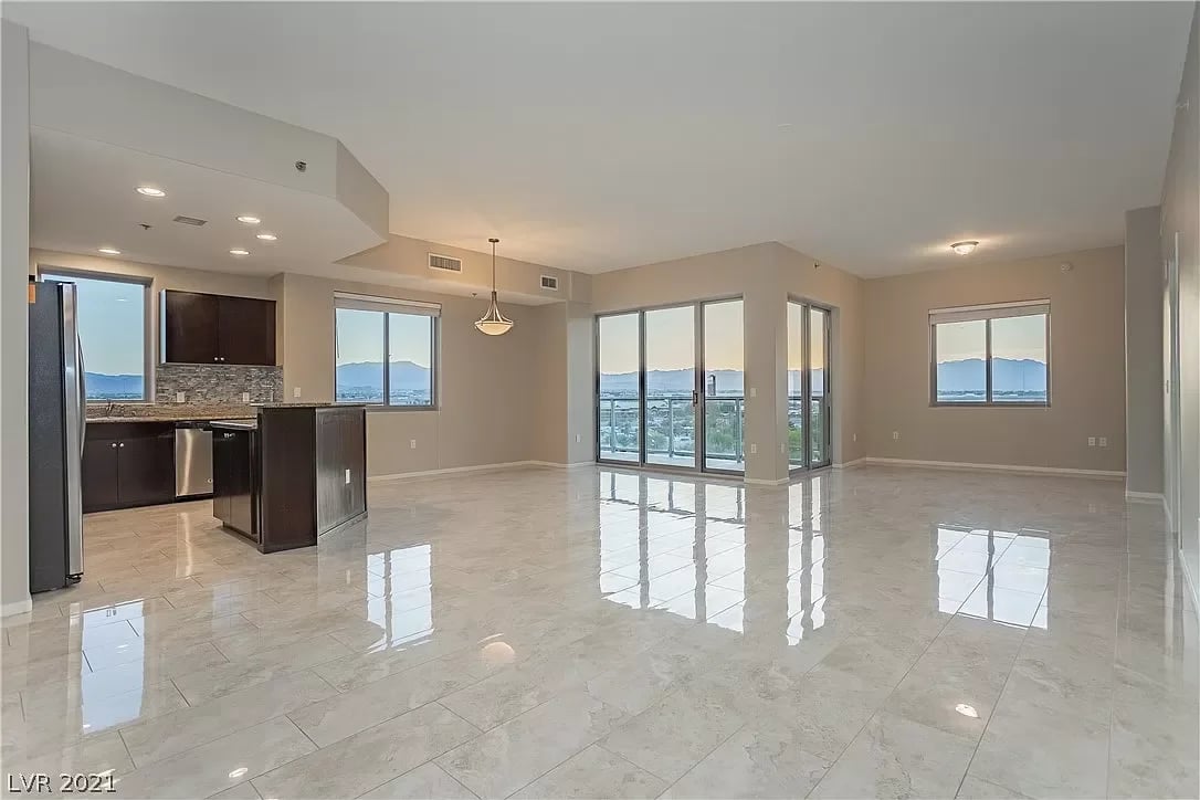 8255 Las Vegas Blvd S #802