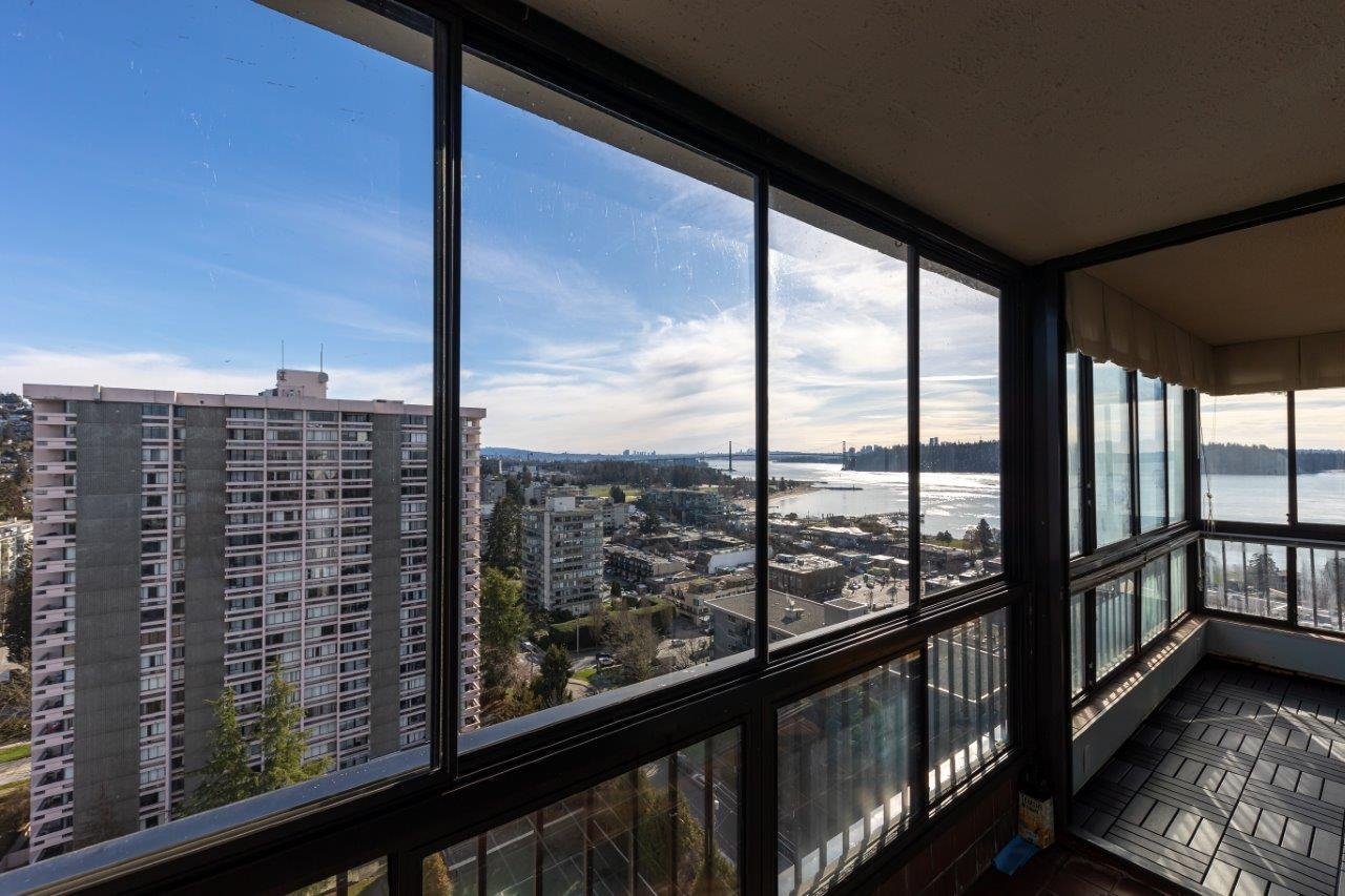 1701-650 16th Street, West Vancouver