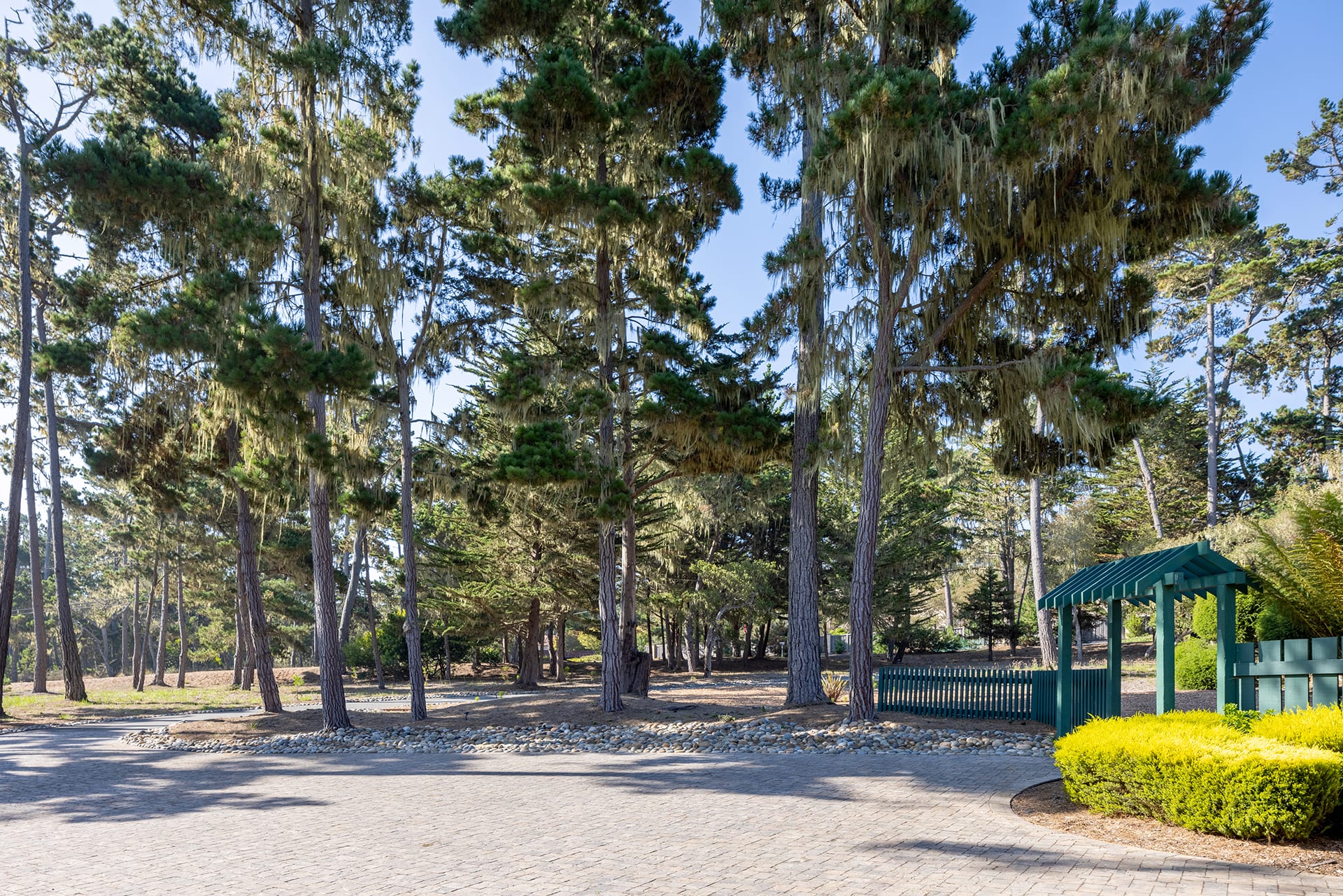 Pebble Beach Manor - 1263 Sombria Lane