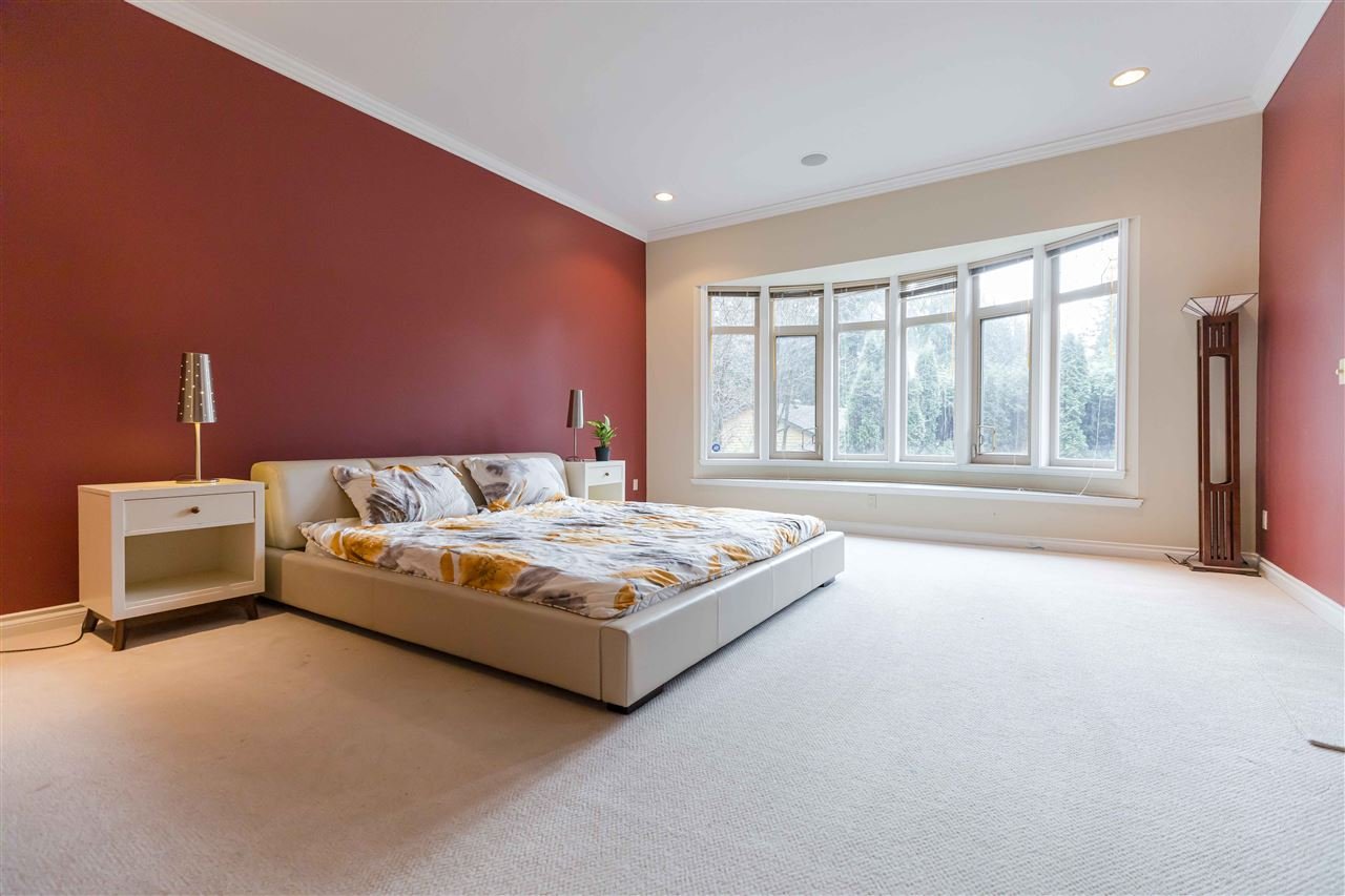 2221 Tanager Place, North Vancouver