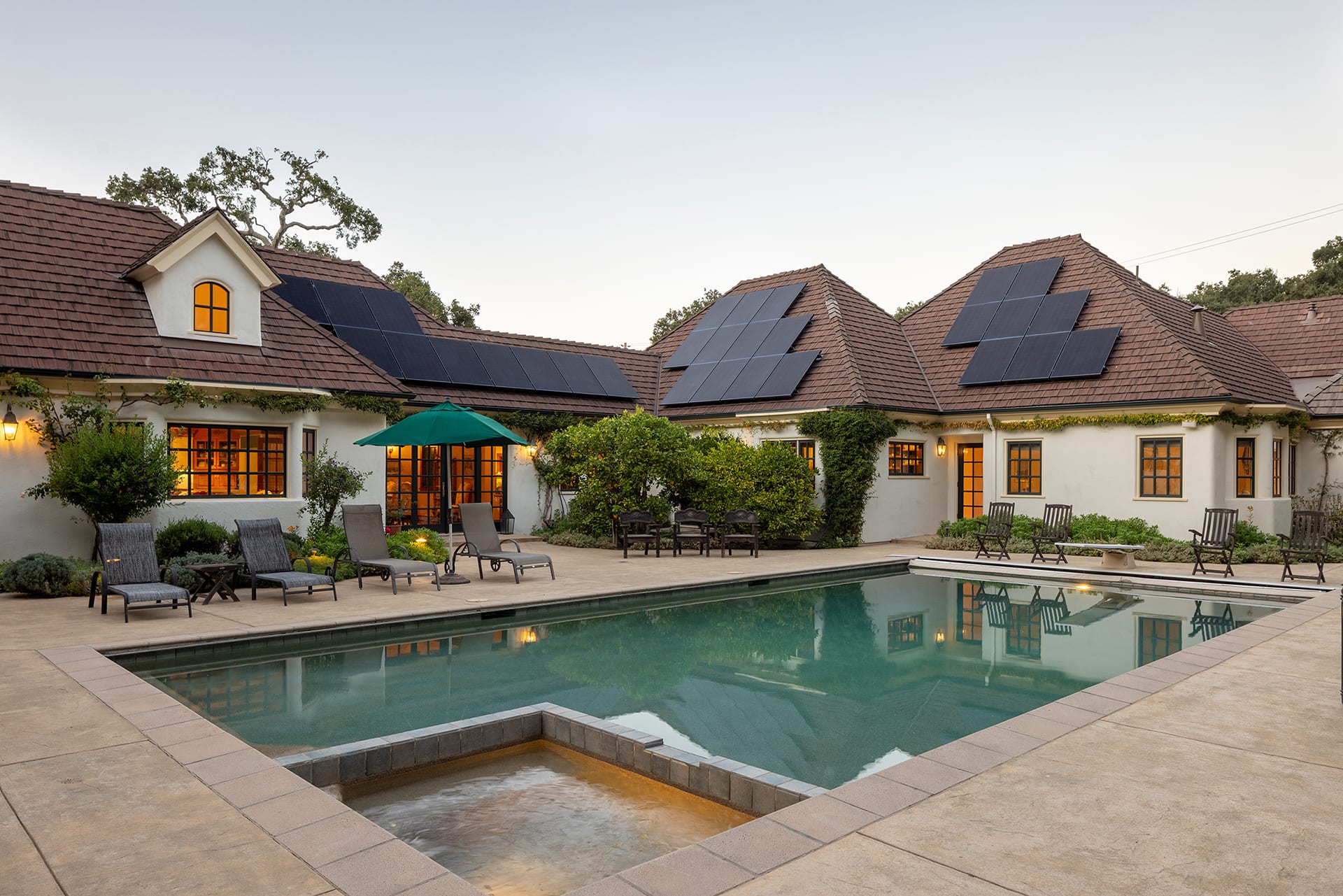 Peaceful French Country Estate - 5 Sleepy Hollow Dr