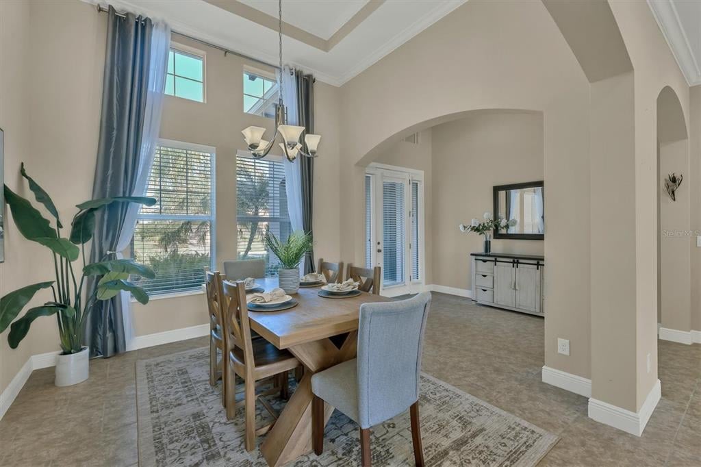 5211 Lake Overlook Ave, Bradenton, FL 34208