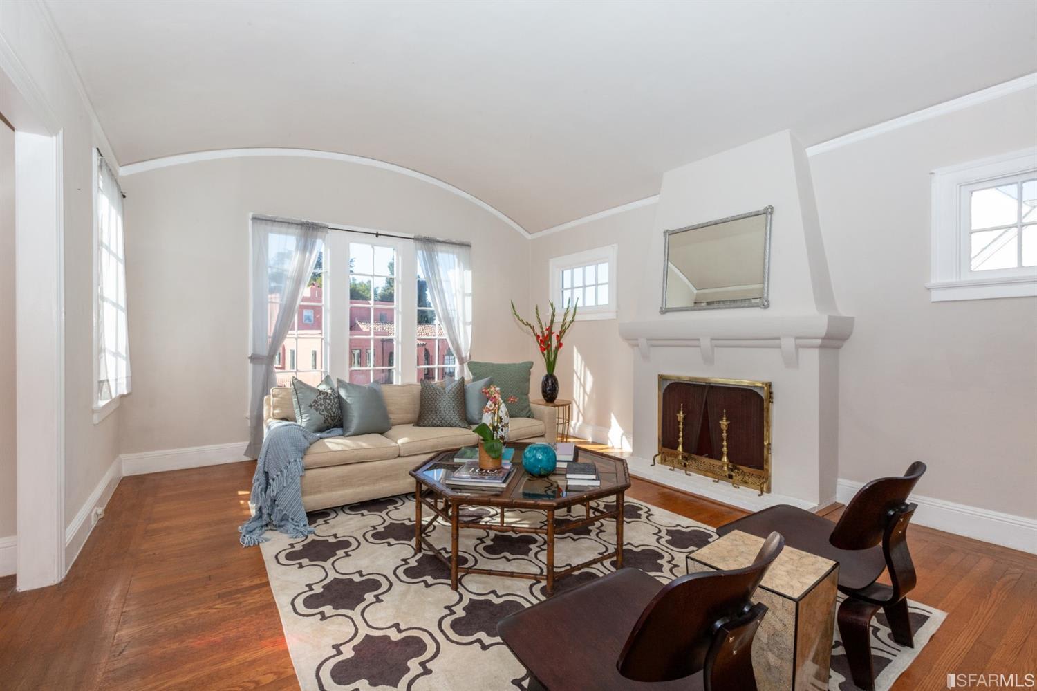 37 Miraloma Dr