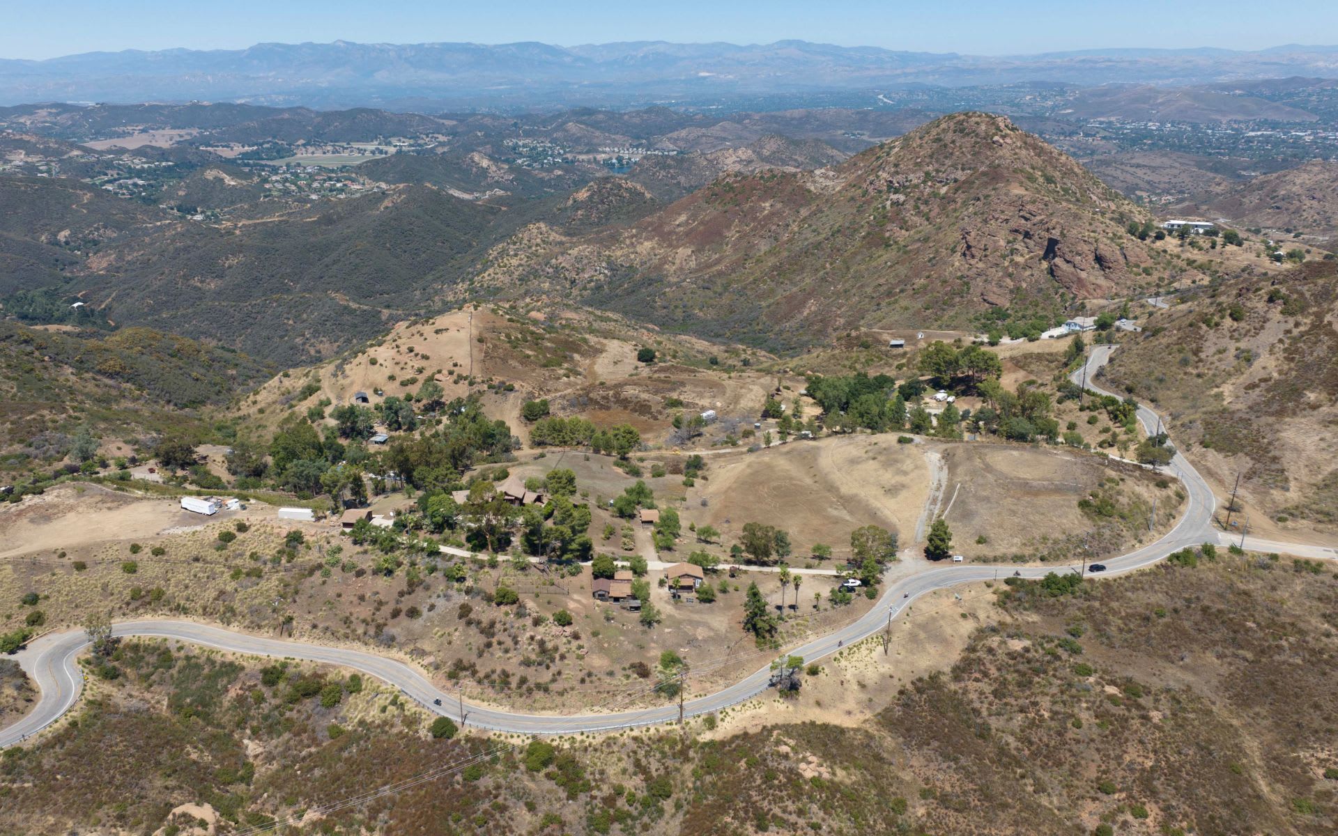 33007 Mulholland Hwy