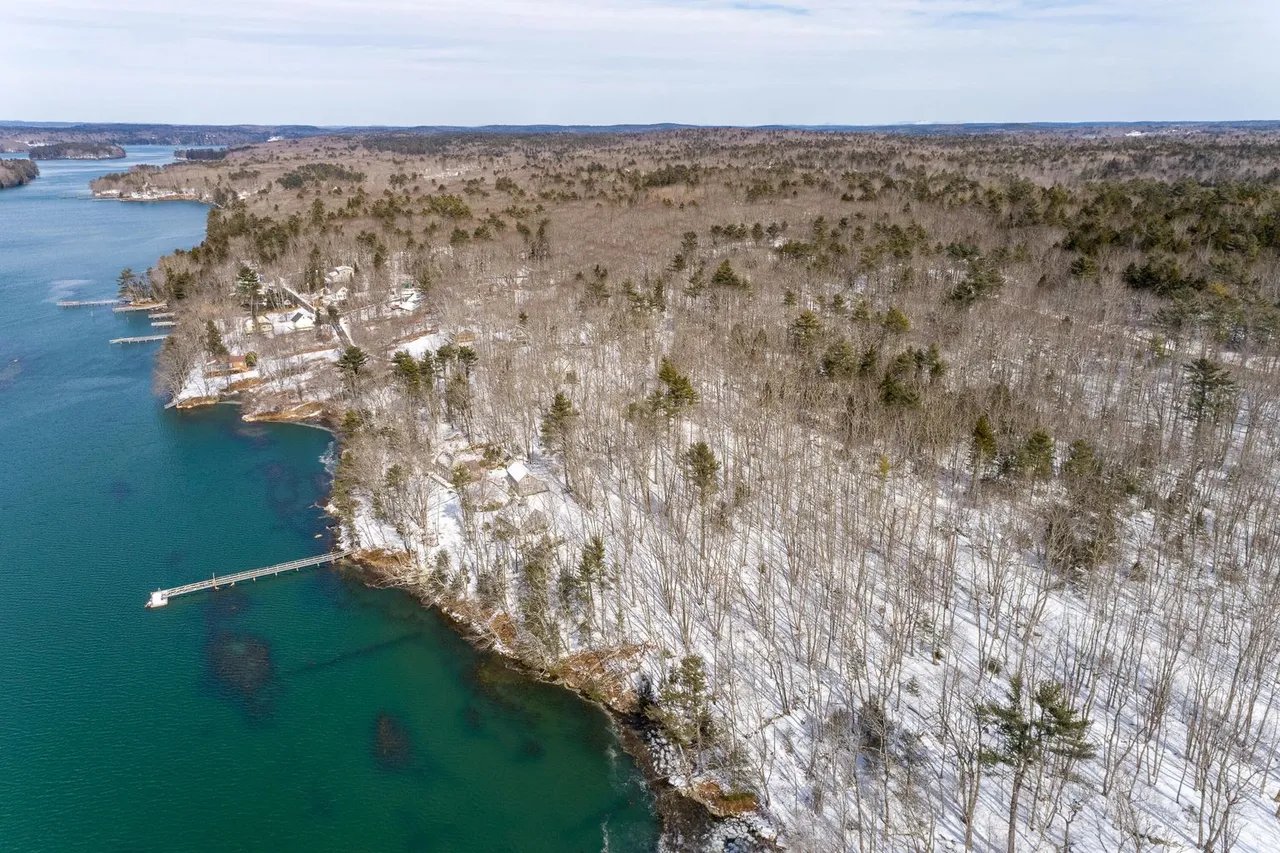 Build Your Dream Home in 2023: Waterfront Midcoast and Downeast Maine Homesites