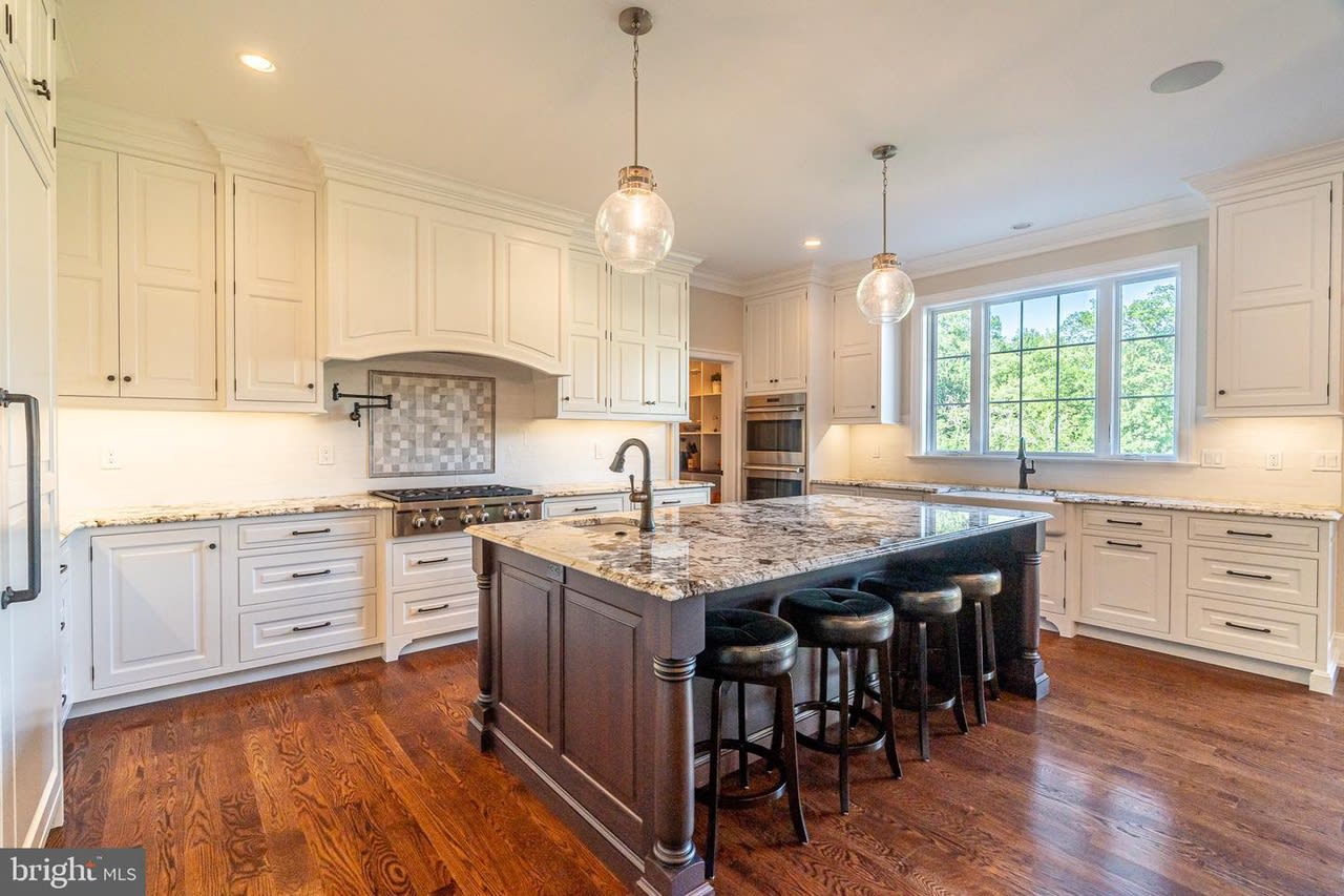 1309 Summer Hill Ln