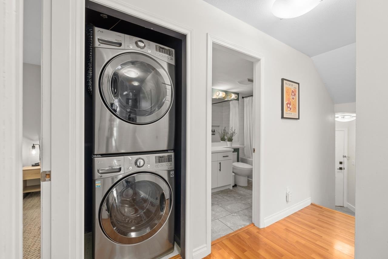 205-2212 Oxford Street, Vancouver