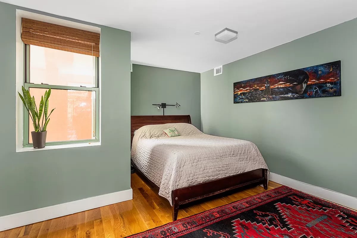 2 Bayard Street #2B