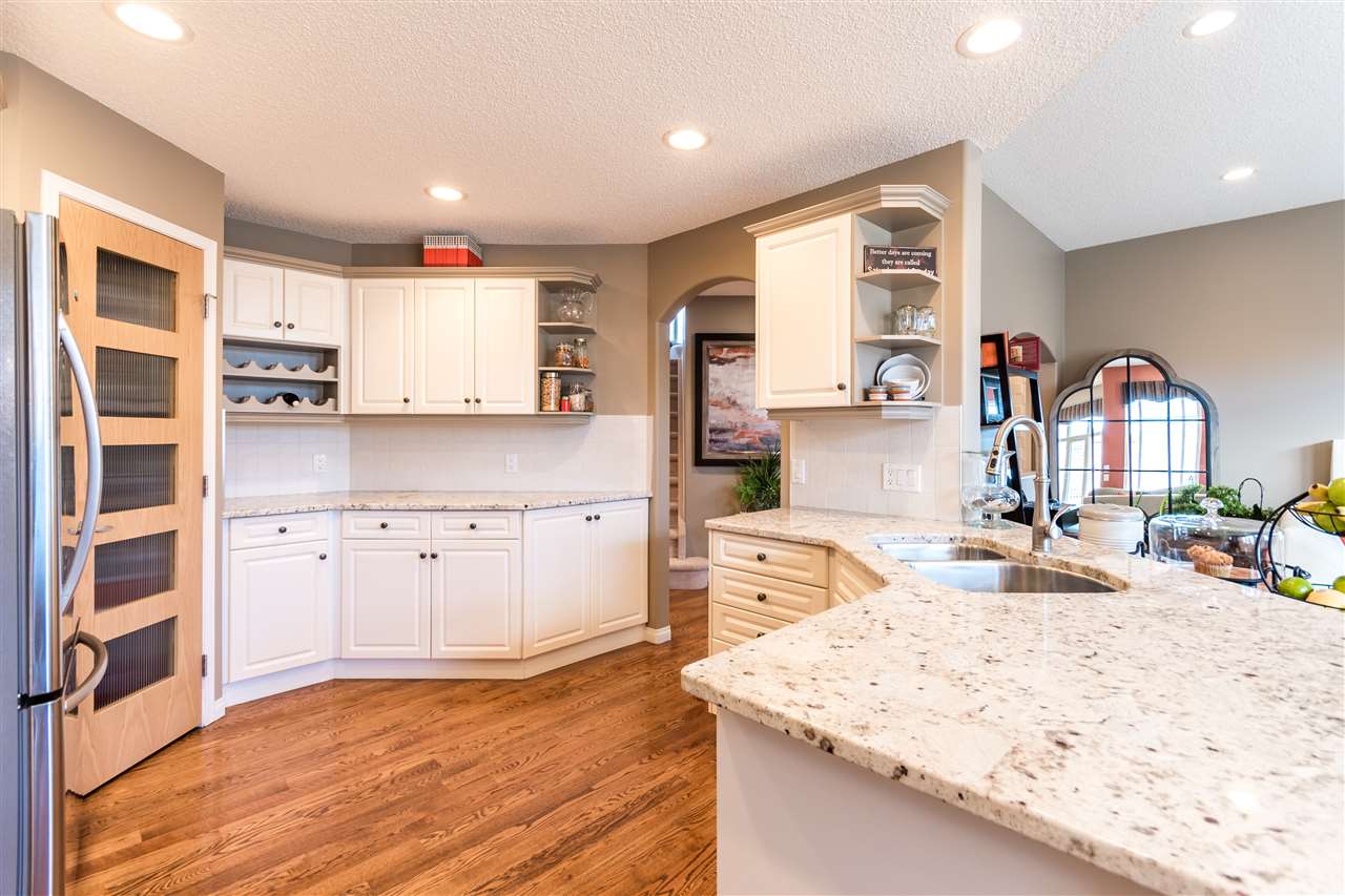 913 Hampton Crest