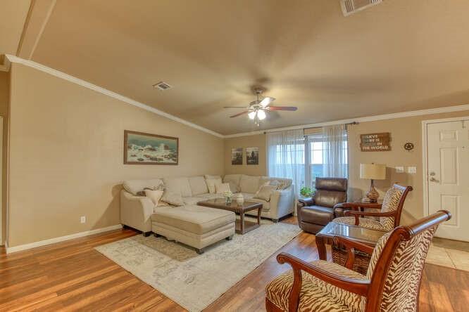 21609 Highclimb Ct, Leander, Texas 78641