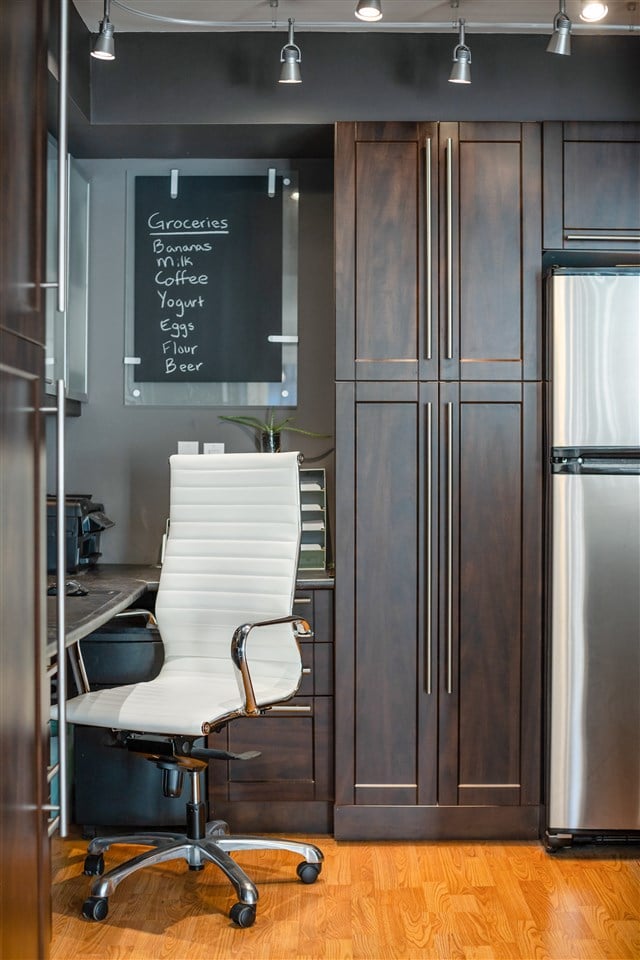 104-1515 Chesterfield Ave
