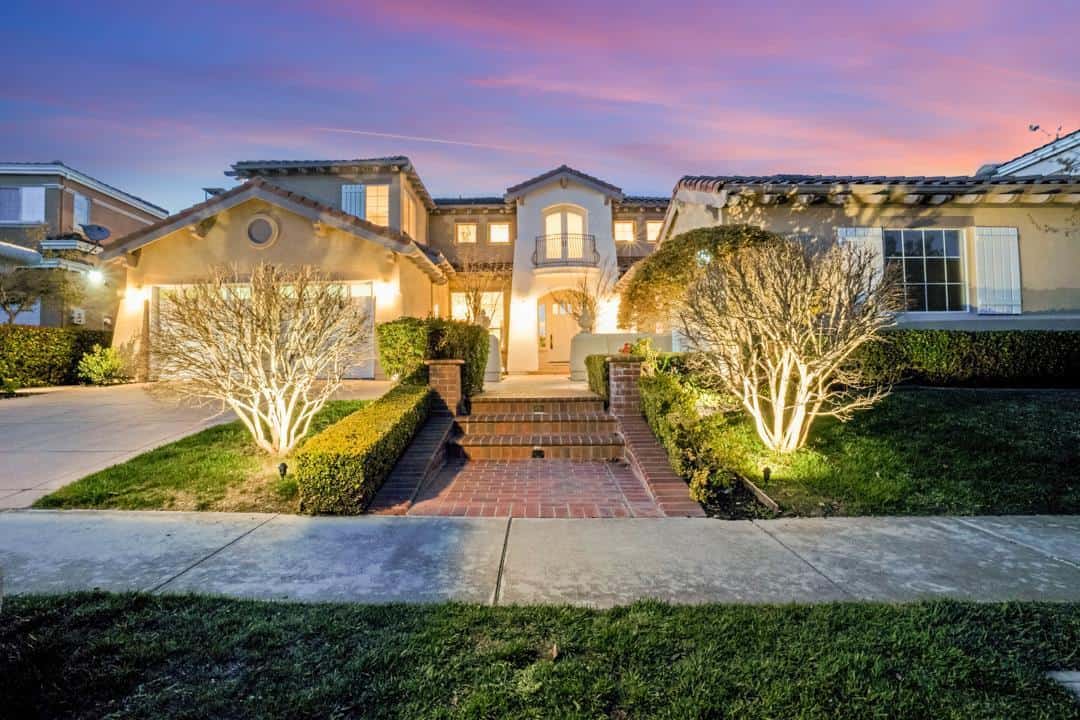 5701 Algonquin Way • San Jose • 95138