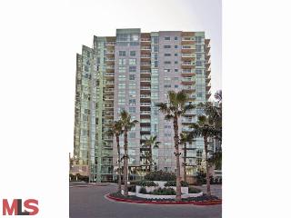 13650 Marina Pointe Dr, #1001