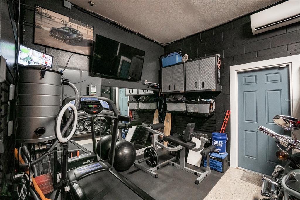 1400 Calm Waters Ct